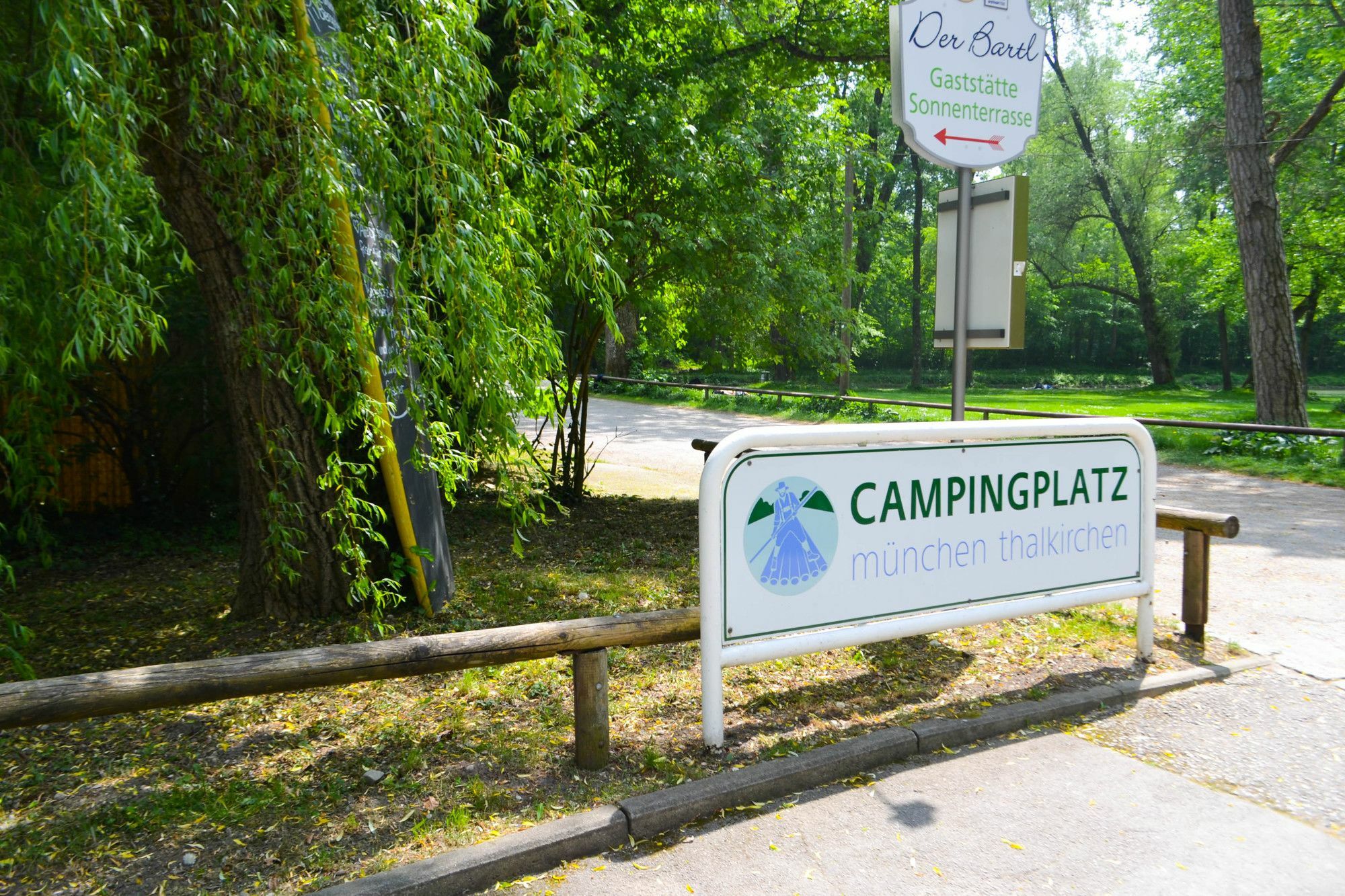 Munich Oktoberfest Glamping Hotel Kültér fotó